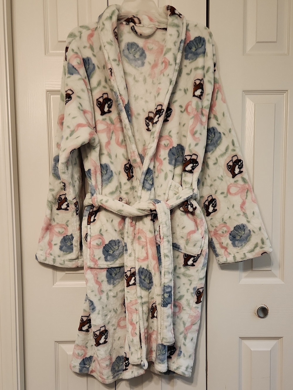 Buc-Ees Plush Fleece Floral & Pink Ribbon Robe